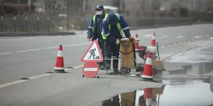 ЗАМ ЗАСВАРЫН АЖИЛТАЙ ХОЛБОГДУУЛАН НИЙТИЙН ТЭЭВРИЙН ДОЛООН ЧИГЛЭЛД ТҮР ӨӨРЧЛӨЛТ ОРУУЛНА