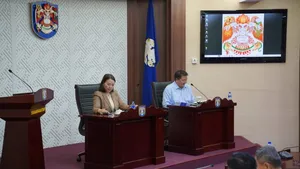 НИЙСЛЭЛИЙН ХЭМЖЭЭНД НЭГ САЯ 93 МЯНГАН СОНГОГЧ 513 САНАЛ АВАХ БАЙРАНД САНАЛАА ӨГНӨ