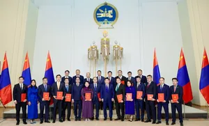 ЕРӨНХИЙ САЙД Л.ОЮУН-ЭРДЭНЭ ЗАСГИЙН ГАЗРЫН ГИШҮҮДЭЭ ТОМИЛЛОО