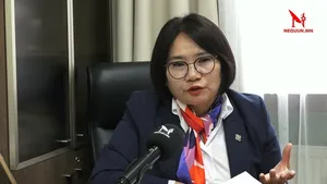 Ц.МӨНХТУЯА:16 НАСТАЙ ОХИНЫГ ОНЦ ХЭРЦГИЙГЭЭР ХӨНӨӨСӨН ЭТГҮҮДҮҮДЭД ХОЙШЛУУЛАШГҮЙ АЖИЛЛАГАА ЯВУУЛЖ,НЭЭЛТТЭЙ ХУРАЛДАХЫГ ХҮСЭЖ БАЙНА