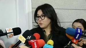 Э.Болормаа: Ах нар асуудалд сэтгэл хөөрлөөр хандаад байна