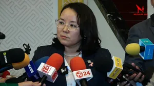 Уих-ын гишүүн О.Саранчулуун мэдээлэл хийж байна