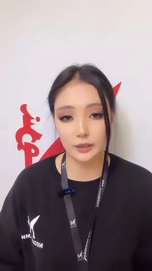 Фэйсбүүк пэйжээс үзэх