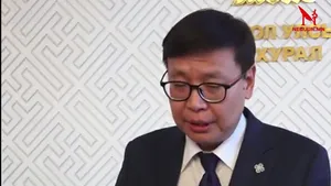 ШУУД: П.НАРАНБАЯР: БАГШ НАРЫН АЖИЛ ХАЯЛТ ӨНӨӨДРӨӨР ЗОГСОХ ЁСТОЙ.