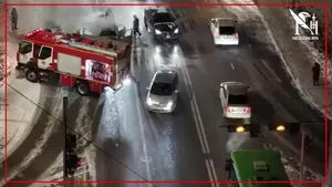 ‼️СЭРЭМЖЛҮҮЛЭГ: ДАРХАН ХОТЫН КОМФОРТЫН 4 ЗАМЫН УУЛЗВАРЫН АВТОЗАМААР ЗОРЧИЖ БАЙСАН АВТОМАШИН ШАТЛАА.
/2025-12-08/