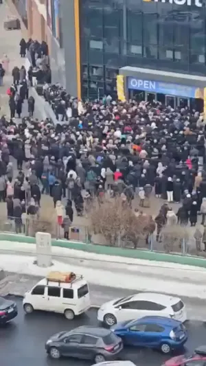 ТЭНГЭР ПЛАЗА-Д EMART НЭЭЛТЭЭ ХИЙЖ ИРГЭД ДАЙРЧ БАЙНА