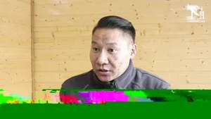 ТӨГС ХУРЦ КОНСТРАКШНААС БОЛЖ 4-5 ЖИЛ ТҮРЭЭСИЙН БАЙР ХЭСЭЖ БАЙНА ГЭВ