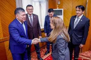 Монгол-Туркийн парламентын бүлгийн дарга С.Зулпхар Турк-Монголын парламентын бүлгийн дарга Ибрахим Уфук Каянактай уулзлаа