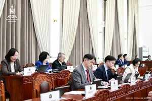 “Монгол Улсыг 2026-2030 онд хөгжүүлэх таван жилийн үндсэн чиглэл батлах тухай” УИХ-ын тогтоолын төслийг хэлэлцэж эхэллээ