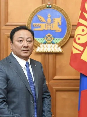 СЭЛЭНГЭ АЙМГААР ДАЛАЙН БАТБАЯР ЭРХЭМ МӨНГӨ ТАРААЖ ЯВАА АЖ
