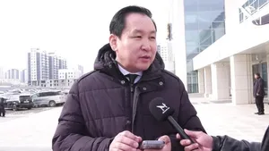 "ХОЁР ТУЙЛТ СЭТГЭЦИЙН ЭМГЭГТЭЙ" БАЙЖ БОЛЗОШГҮЙ ЭТГЭЭД ХОТЫН ИРГЭДИЙГ ТӨЛӨӨЛЖ , ХОТЫН ДАРГАД ЗӨВЛӨДӨГ ‼️