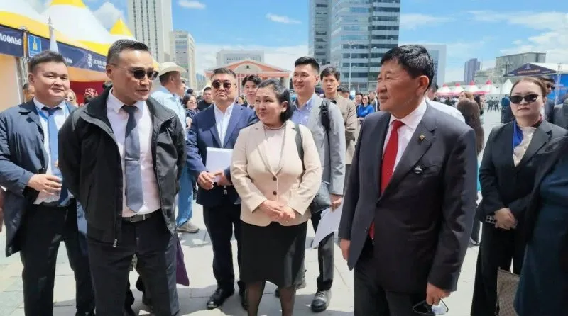 ЗТЯ-НЫ “НЭЭЛТТЭЙ ХААЛГАНЫ ӨДӨРЛӨГ” ЭХЭЛЛЭЭ