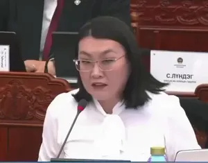 А.Ариунзаяа: Гишүүдийг танхимдаа дууд, кнопоо тоол