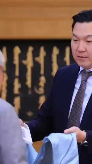 С.Шаарийбуу: Олон жил би хүндхэн амьдралаар амьдарсан, байдгаа зараад Малайзад зарцуулаад дууссан