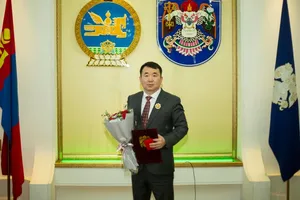 УС СУВГИЙН УДИРДАХ ГАЗРЫН ДАРГА Ц.ТӨРХҮҮ НИЙСЛЭЛИЙН ДЭЭД ШАГНАЛ "ХАНГАРЬД ОДОН" -ГООР ШАГНАГДЛАА