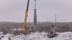 ДҮҮЖИН ЗАМЫН ТЭЭВЭР ТӨСЛИЙН 19 ТУЛГУУР БАГАНЫГ БҮРЭН СУУРИЛУУЛЖ ДУУСЛАА