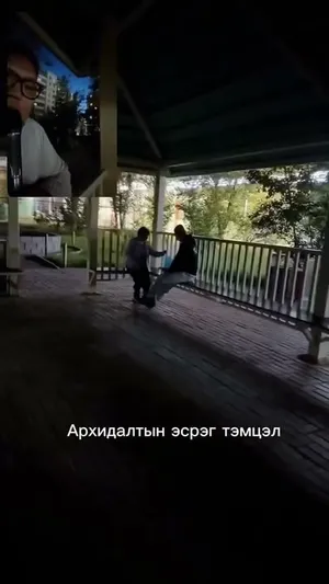 ИРГЭН: Нэгдүгээр хорооллынхон тоглоомын талбай дээрх архи уудаг нөхөдтэй тэмцэж байна...